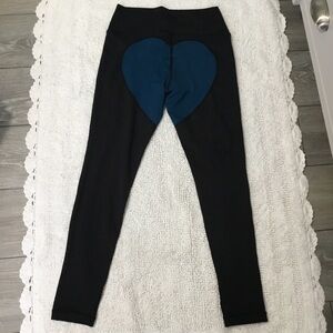 EVREE X Bar Bella Heart Leggings size L